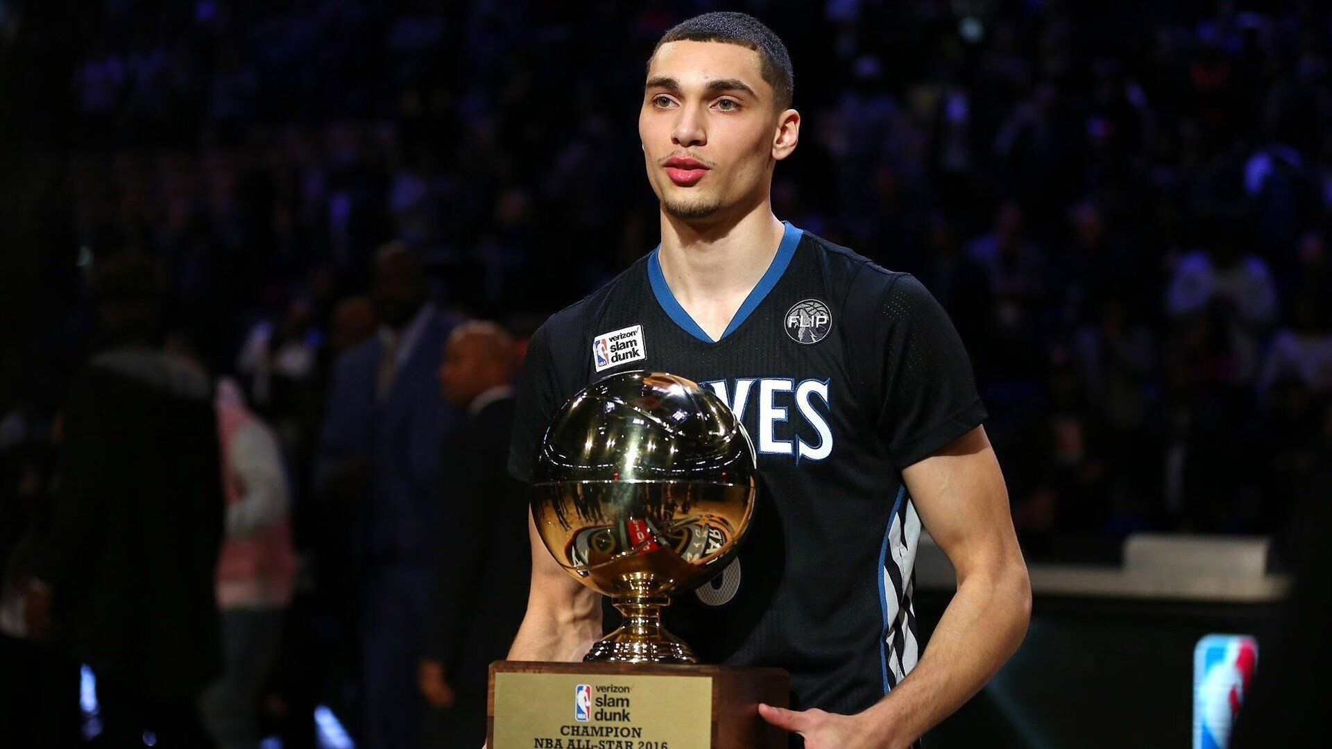 大事件：联盟近期引发争议的裁判判罚聚焦，英雄联盟比赛裁判给选手看的是什么