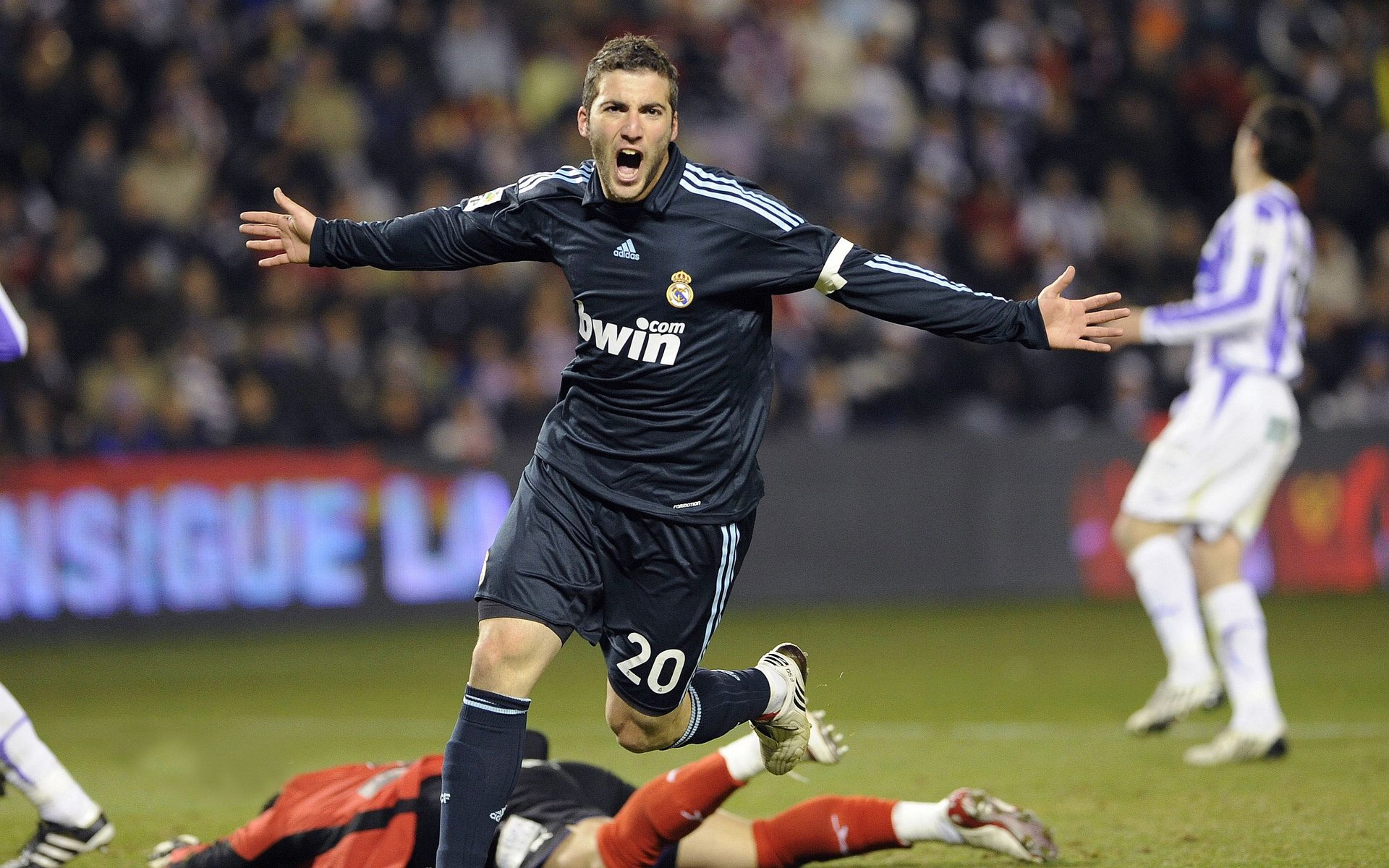 意甲豪门调整阵容,迎接关键战役,意甲被降级的豪门俱乐部