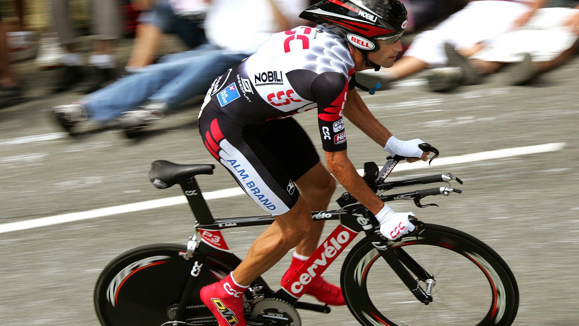 比利时反曲弓选手在2024年世界射箭锦标赛中表现出色，比利时射箭运动员