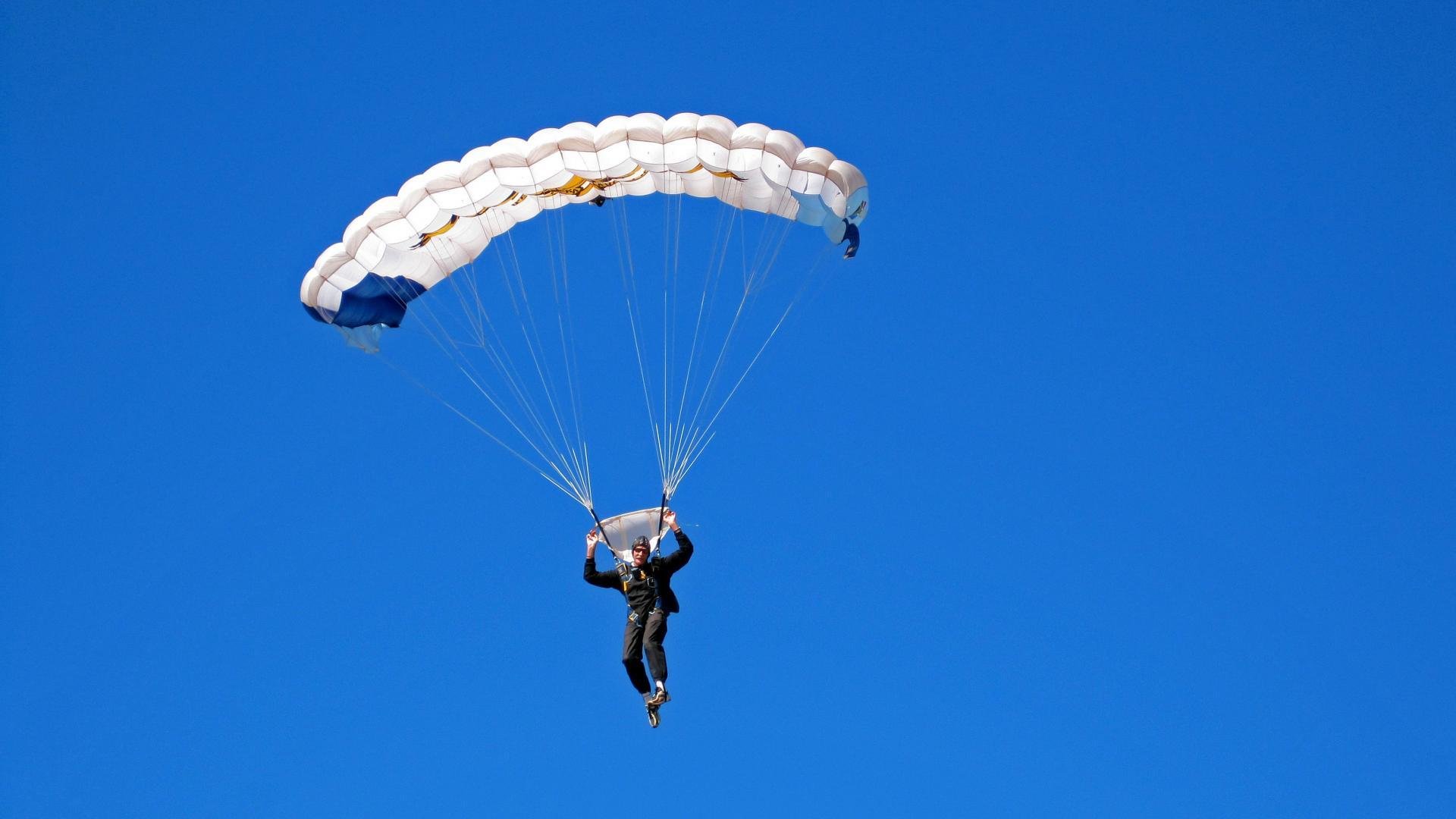 秋季高原徒步穿越,挑战自然极限,秋天徒步线路